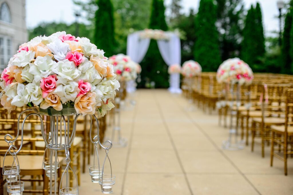 wedding, aisle, flower arrangement, bloom, blossom, bouquet, flower wallpaper, flower background, celebration, chairs, decoration, flora, nature, flowers, roses, beautiful flowers, event, wedding photography, wedding preparations